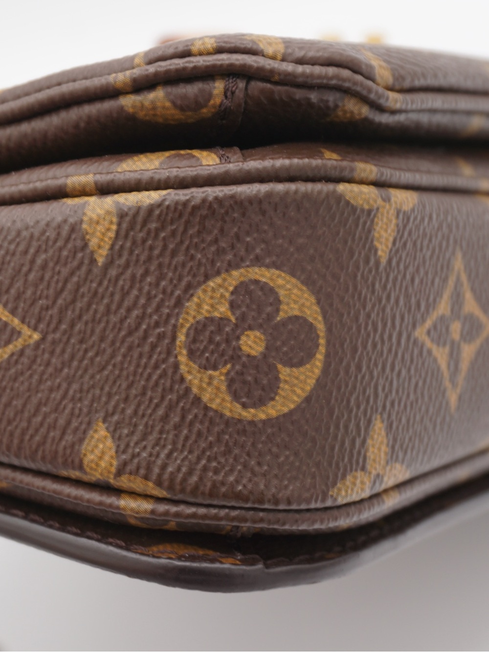 Authentic Louis Vuitton Pochette Metis Monogram Canvas Brown Bag w/ Box, DB, COA - Picture 10 of 16